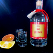 Mezcal espadín 100 % oaxaqueño